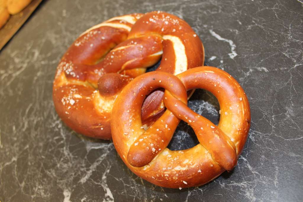 Pretzel (Large) Pretzels New Zealand